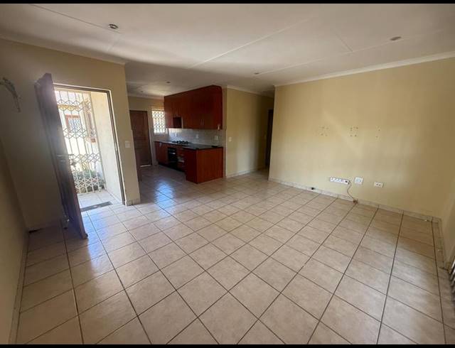 2 BEDROOM PROPERTY TO RENT IN THE REEDS
